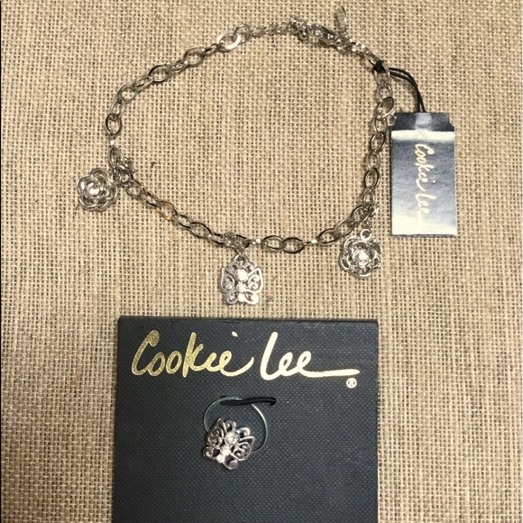 Cookie Lee Silver Tone Crystal Butterfly & Rose Anklet & Toe Ring Set NWT - Picture 4 of 7